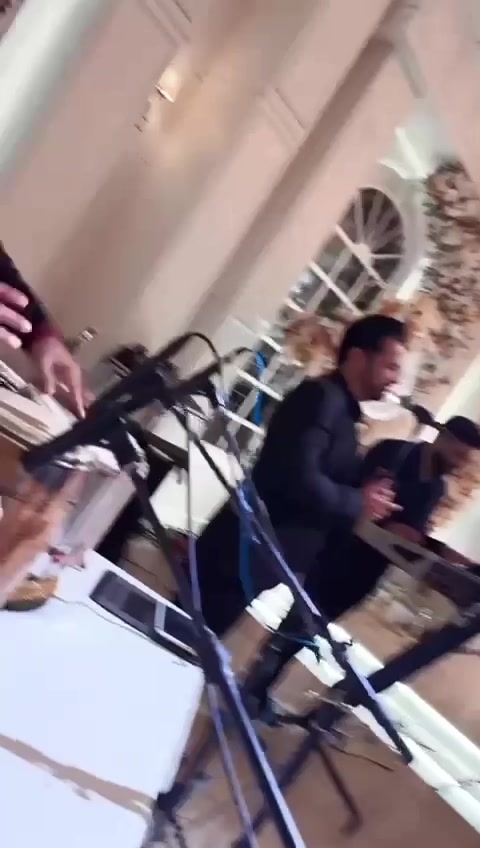 @ɾɑʍíղ ɑԵɑՏհ ʍմՏíϲ 🎙
