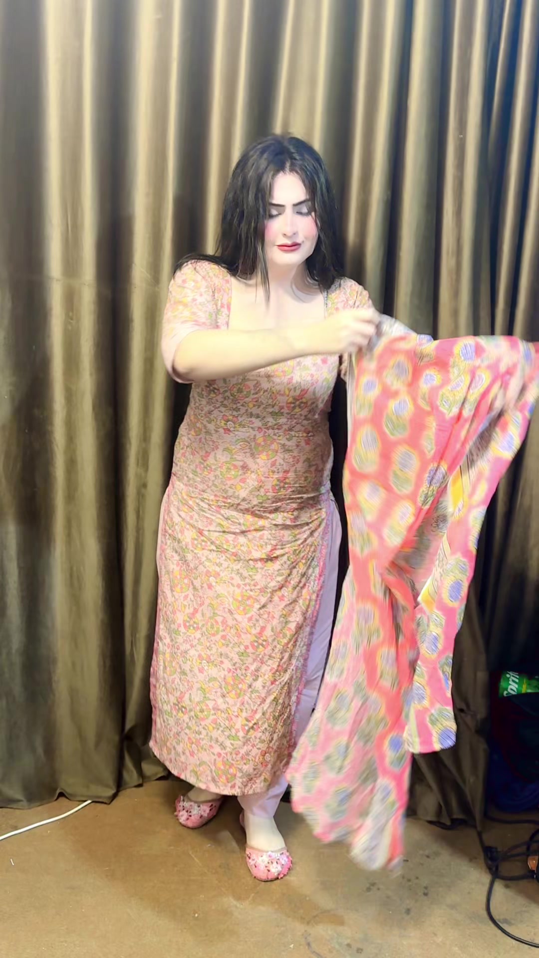 @Riya Khan34