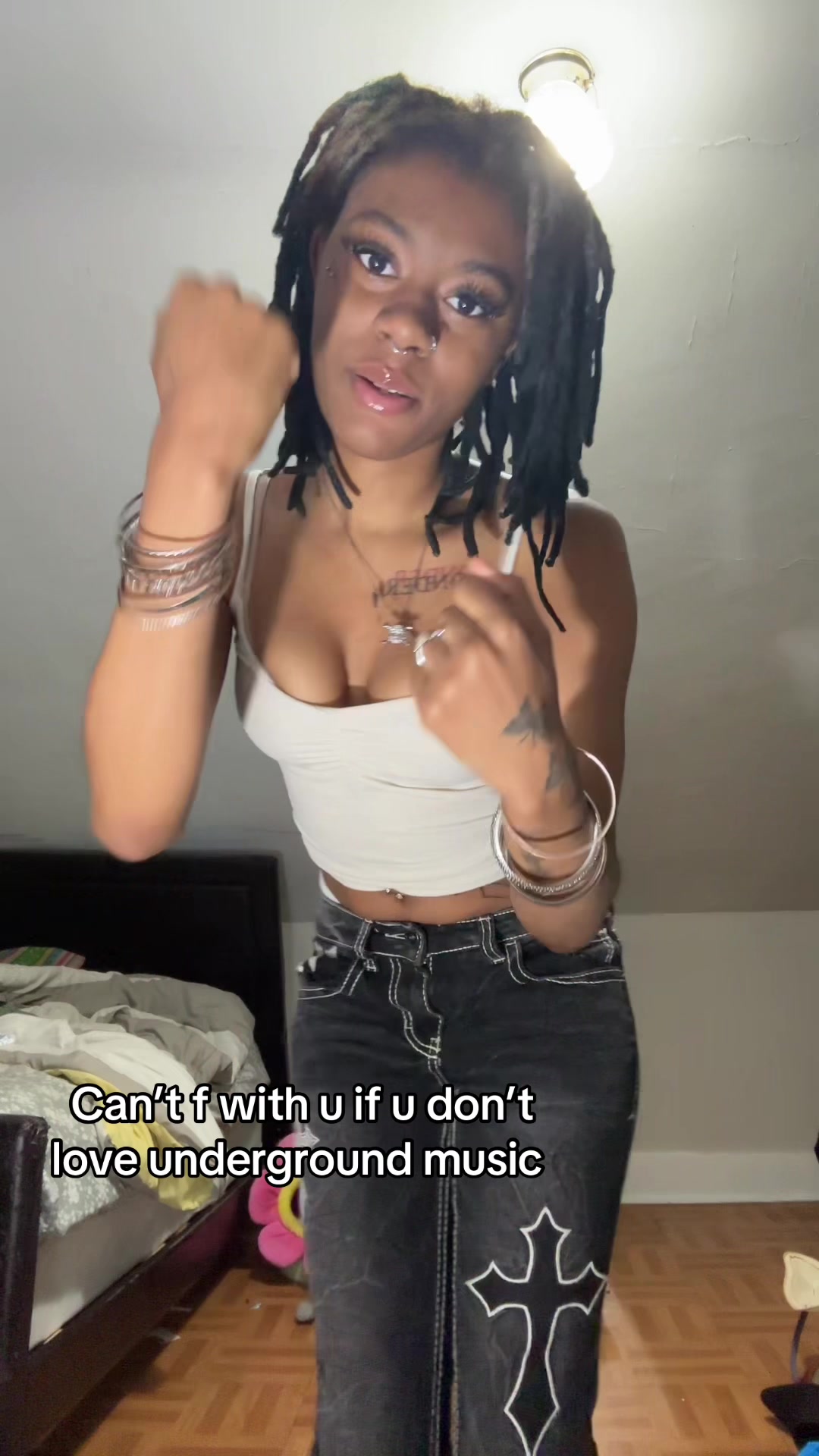 @bluelocs_girl