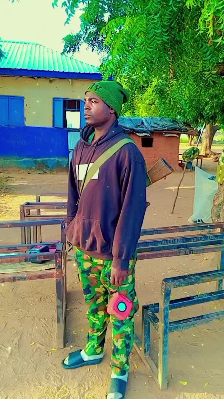 @DE BOSS 2477