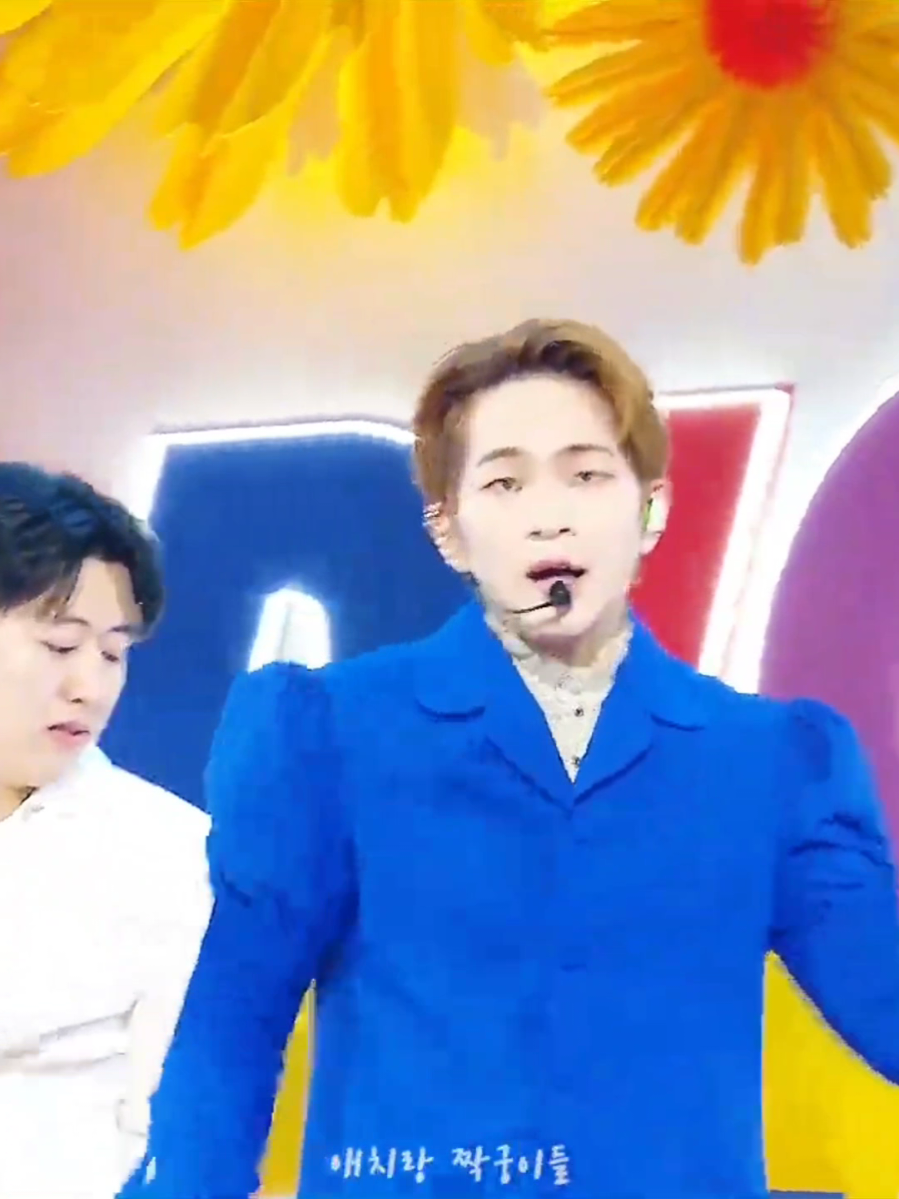 @Blingers/Shawol