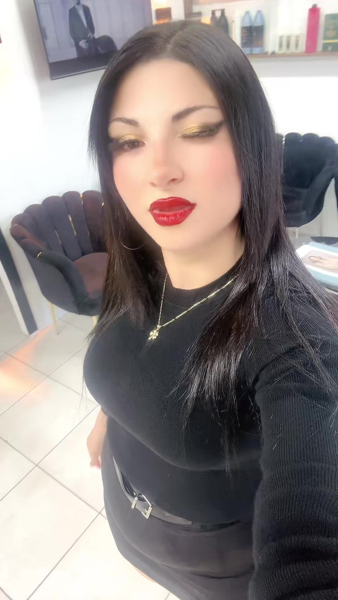 @GECENİN KRALİ&Ccedil;ESİ 👊🏻💋💄😉
