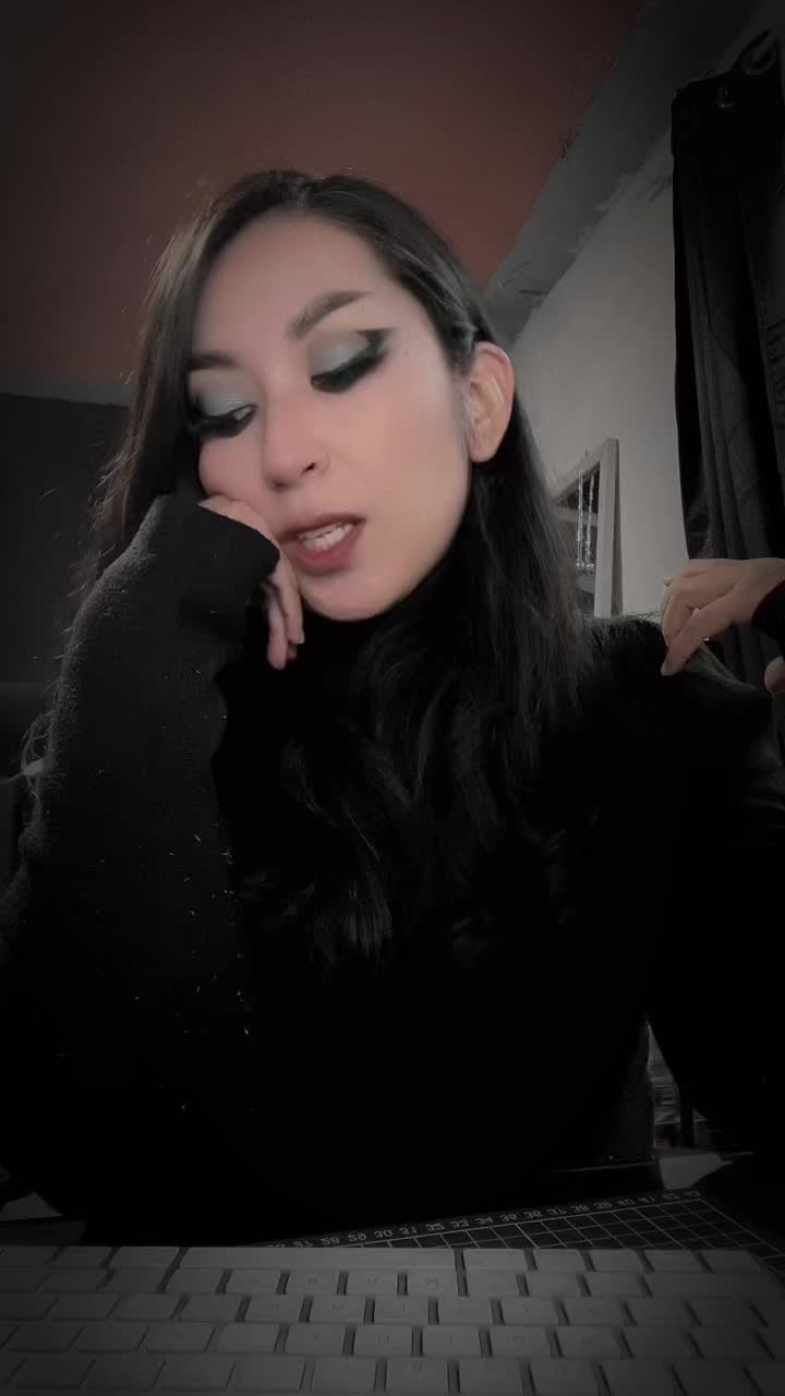 @monniemoon_