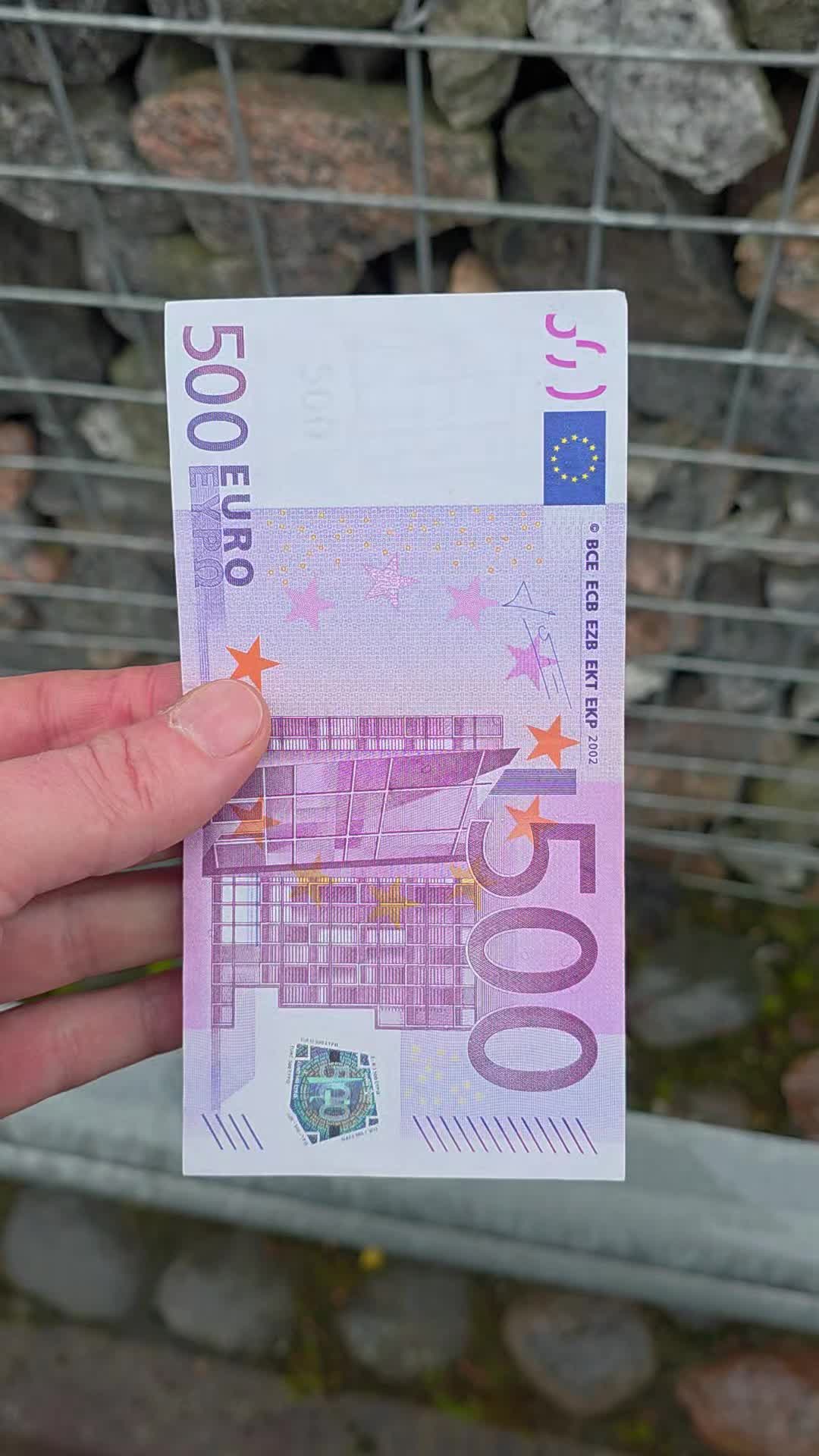 @Cash Hide Finland🇫🇮