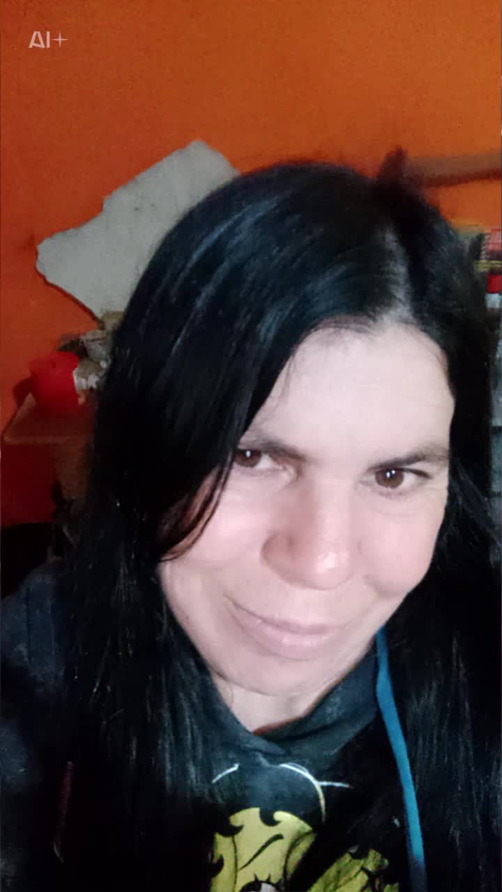 @Claudia lopez
