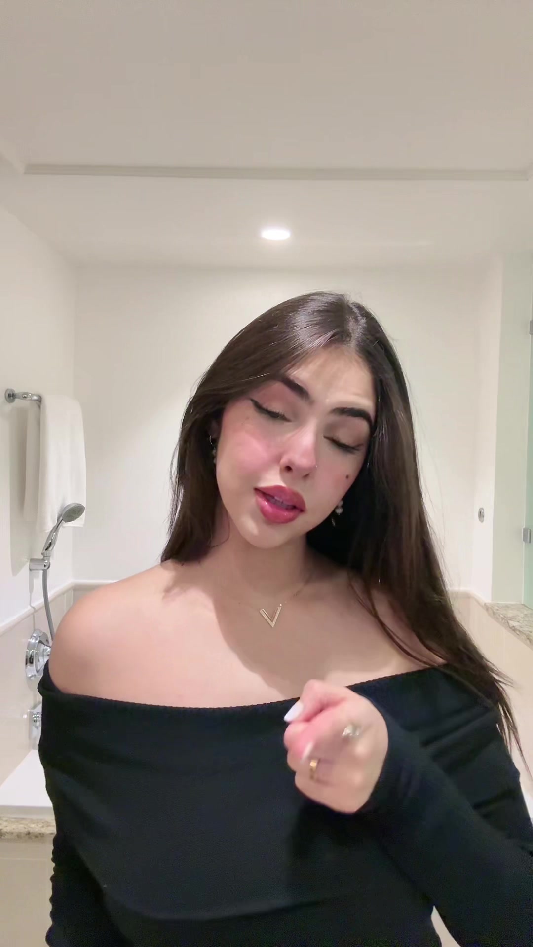 @𝕸𝖆𝖗𝖎𝖕𝖔𝖘𝖆🦋