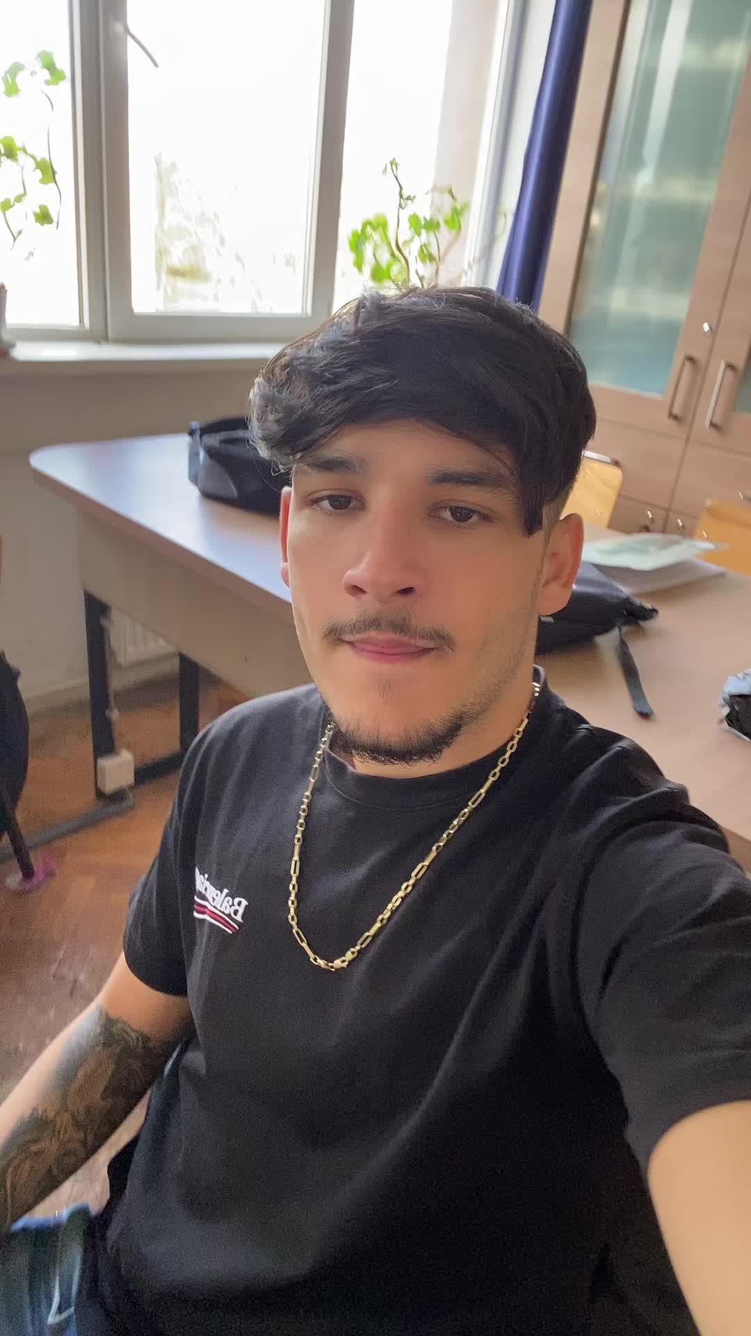 @𝓜𝓬𝓷