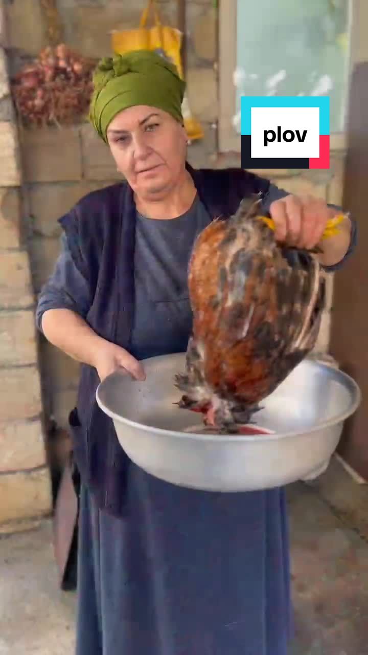 @H&uuml;sniyyə Məcidova