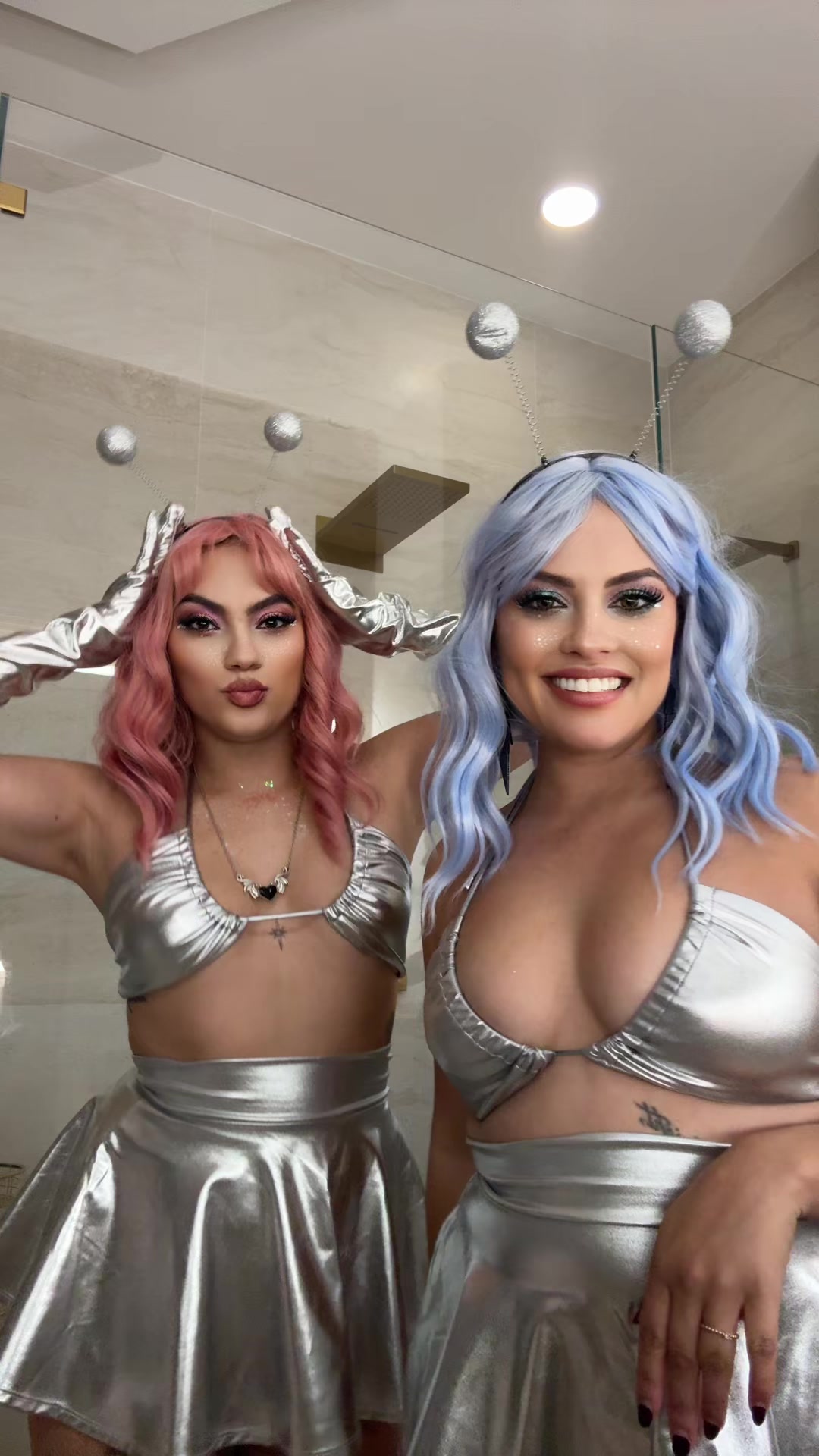 @Torii