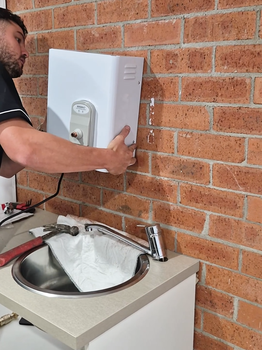 @bromicplumbing