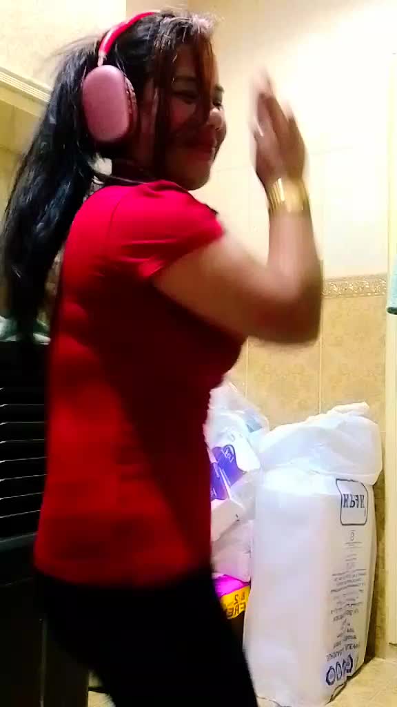 @Niru Niru