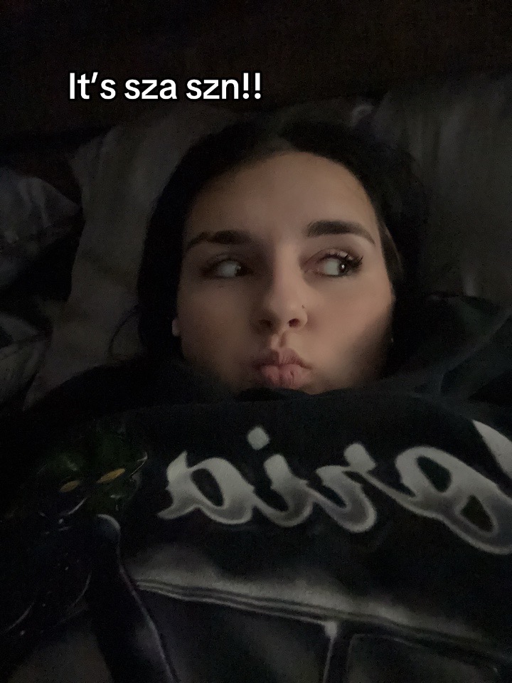 @🪼