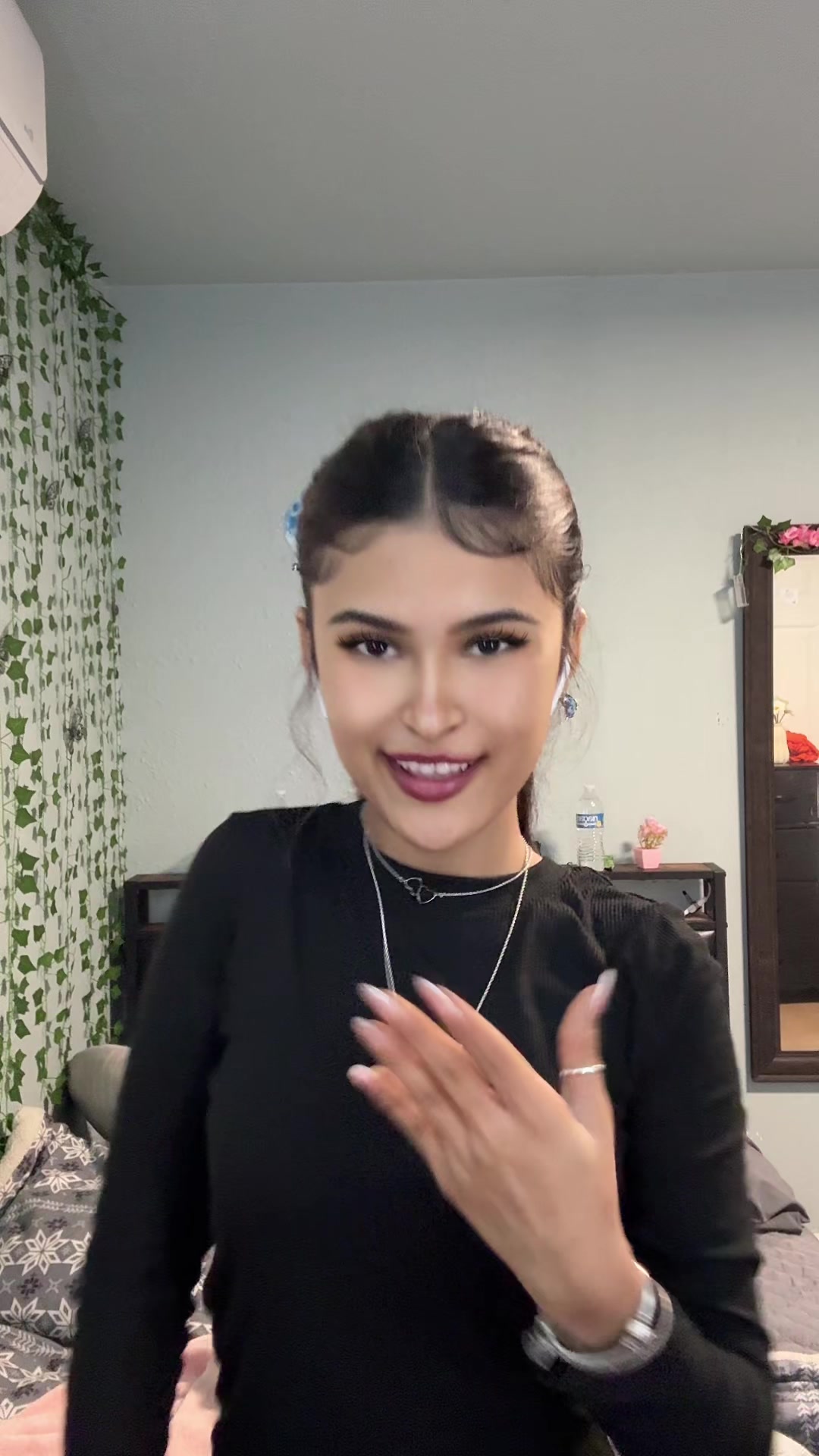 @Simran🖤