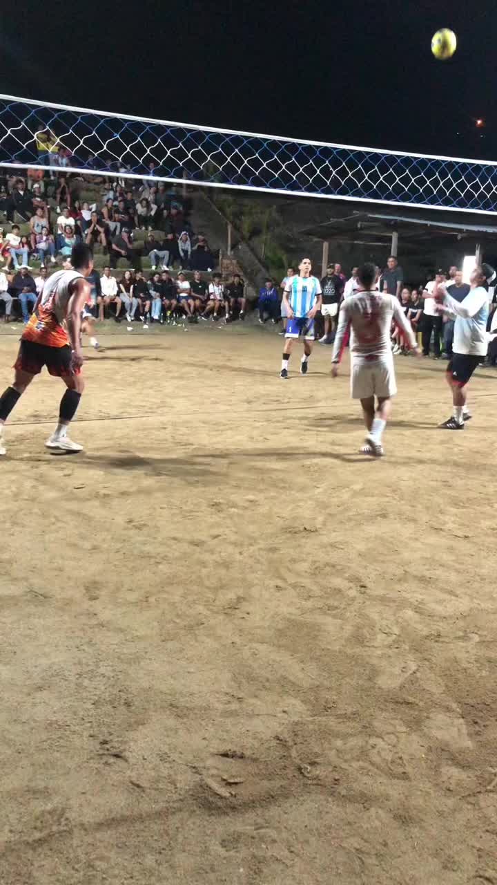 @Freddy Ben&igrave;tez