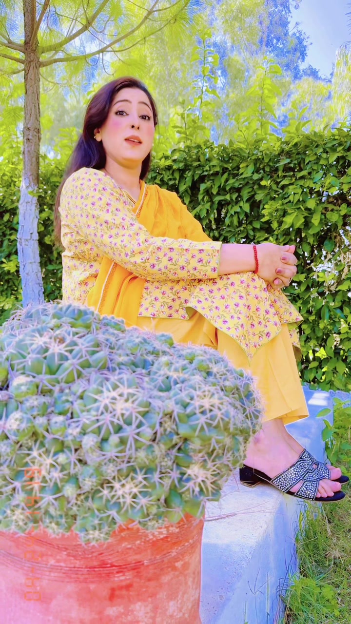 @🇵🇰&hearts;️FARAH KHAN&hearts;️🇦🇫