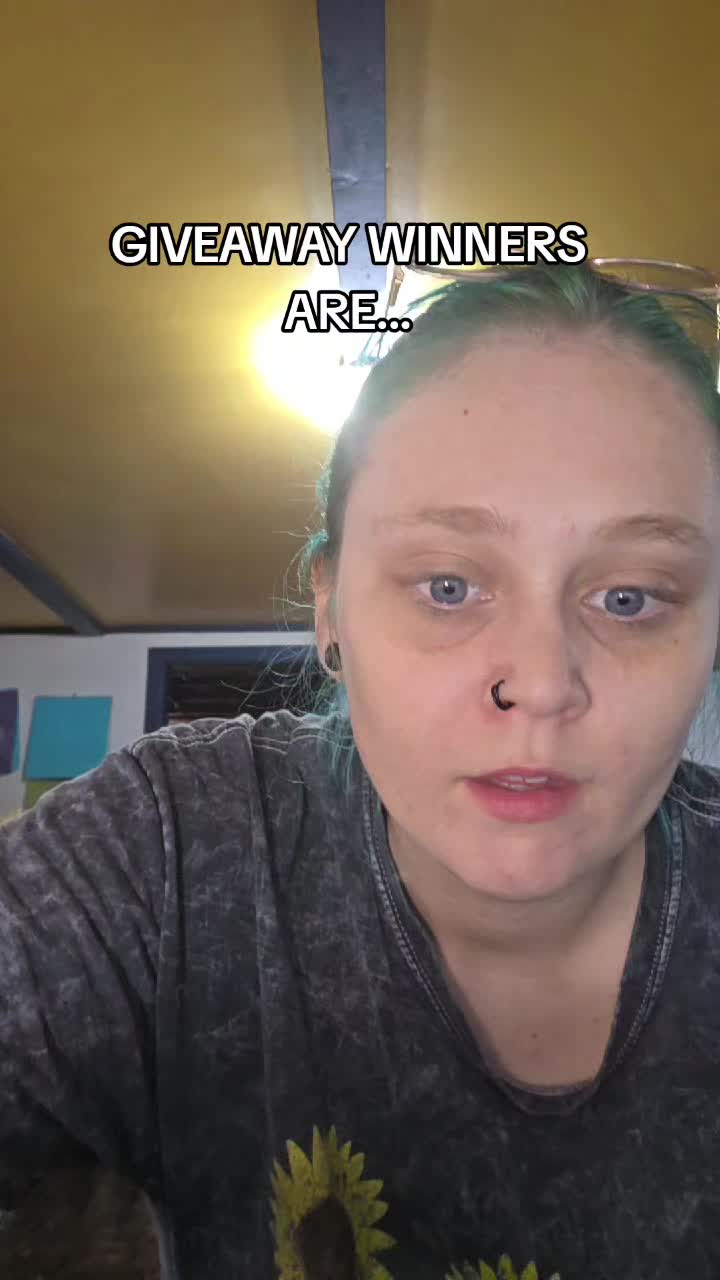 @EmieWonders