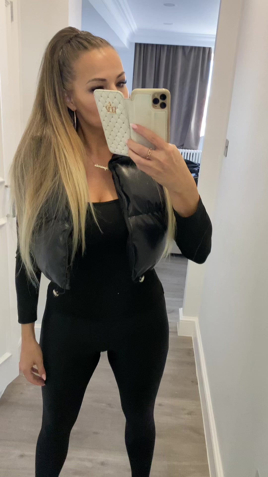 @Virtualna Diva