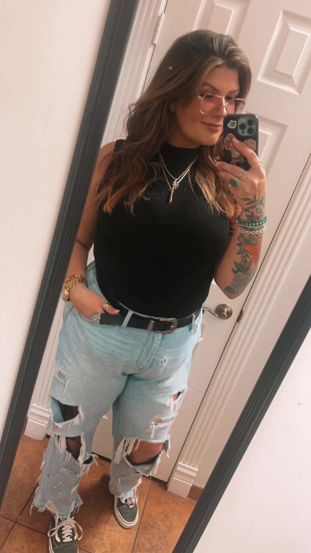 @🖤