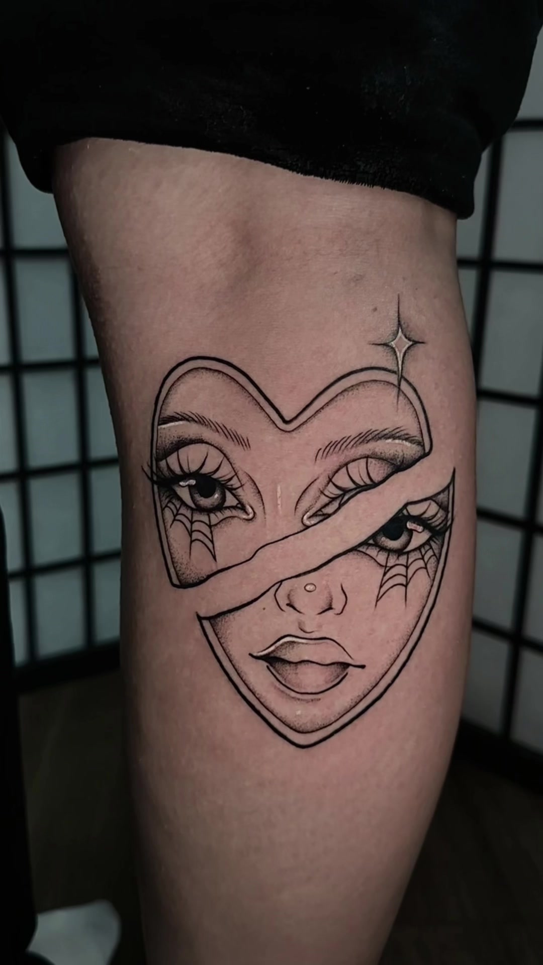 @bronwyn🕷tattoo artist