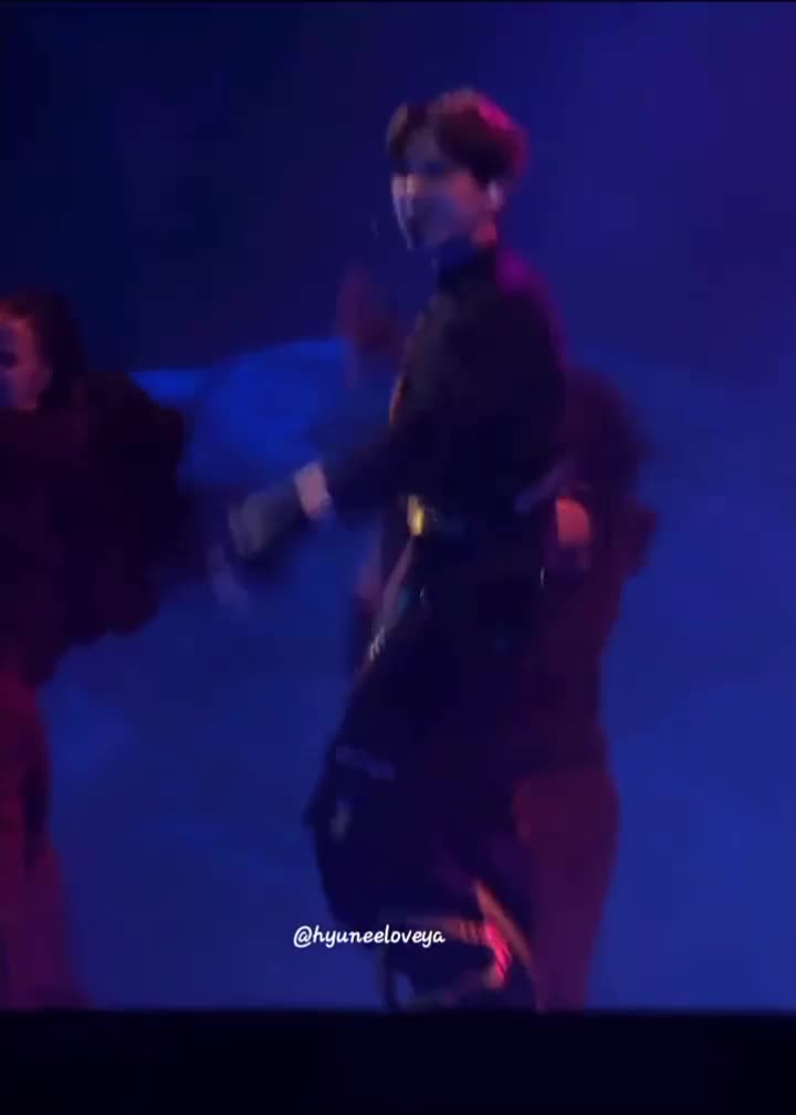 @Eri 'ㅅ'