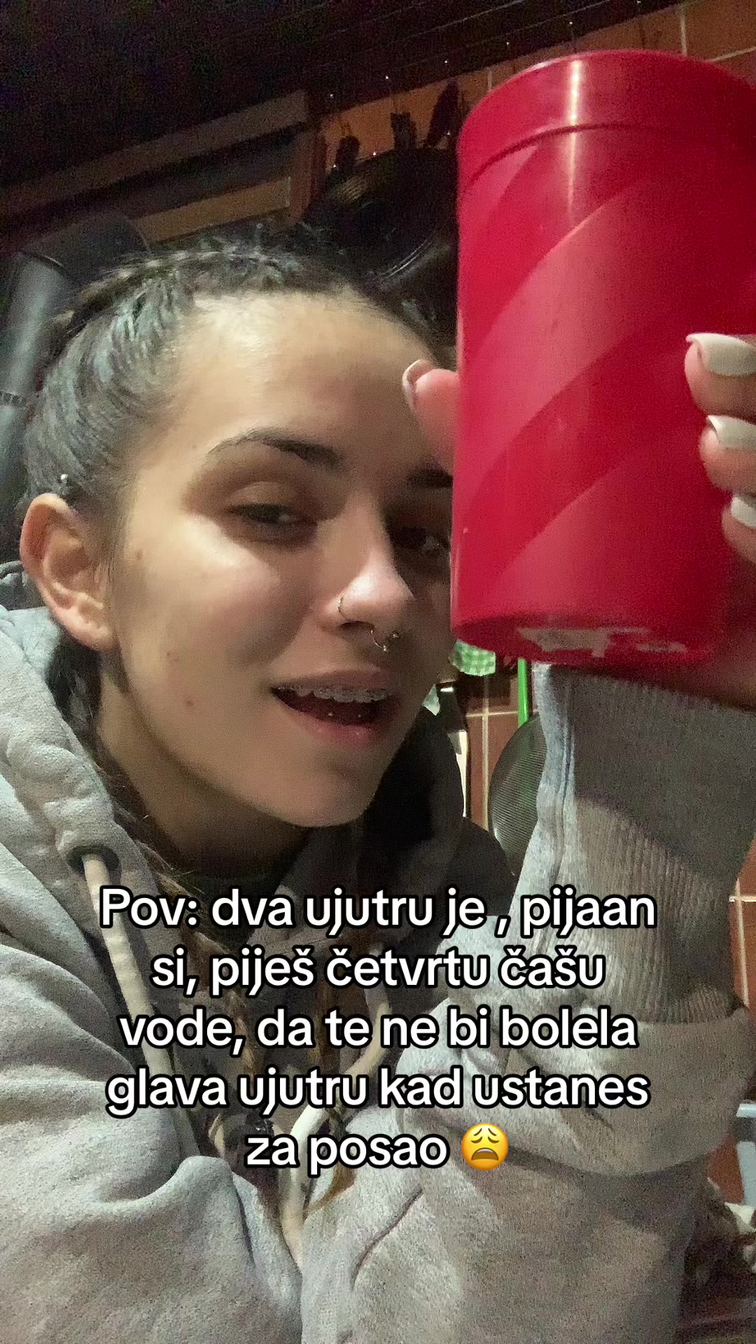 @leonoraaaa1