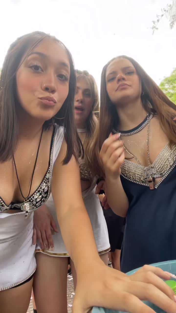 @Valentina