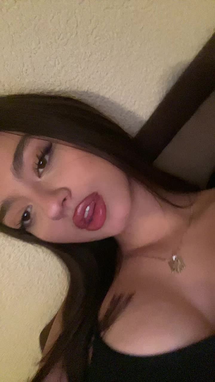 @elona845