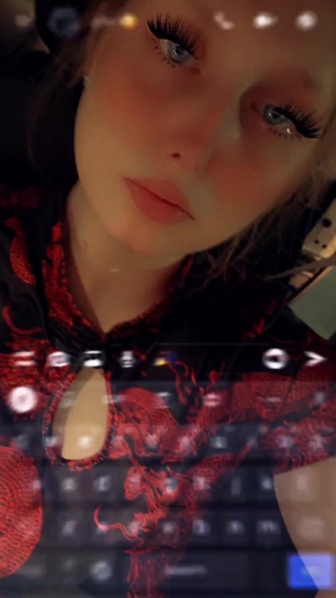 @rosegoldqueen97