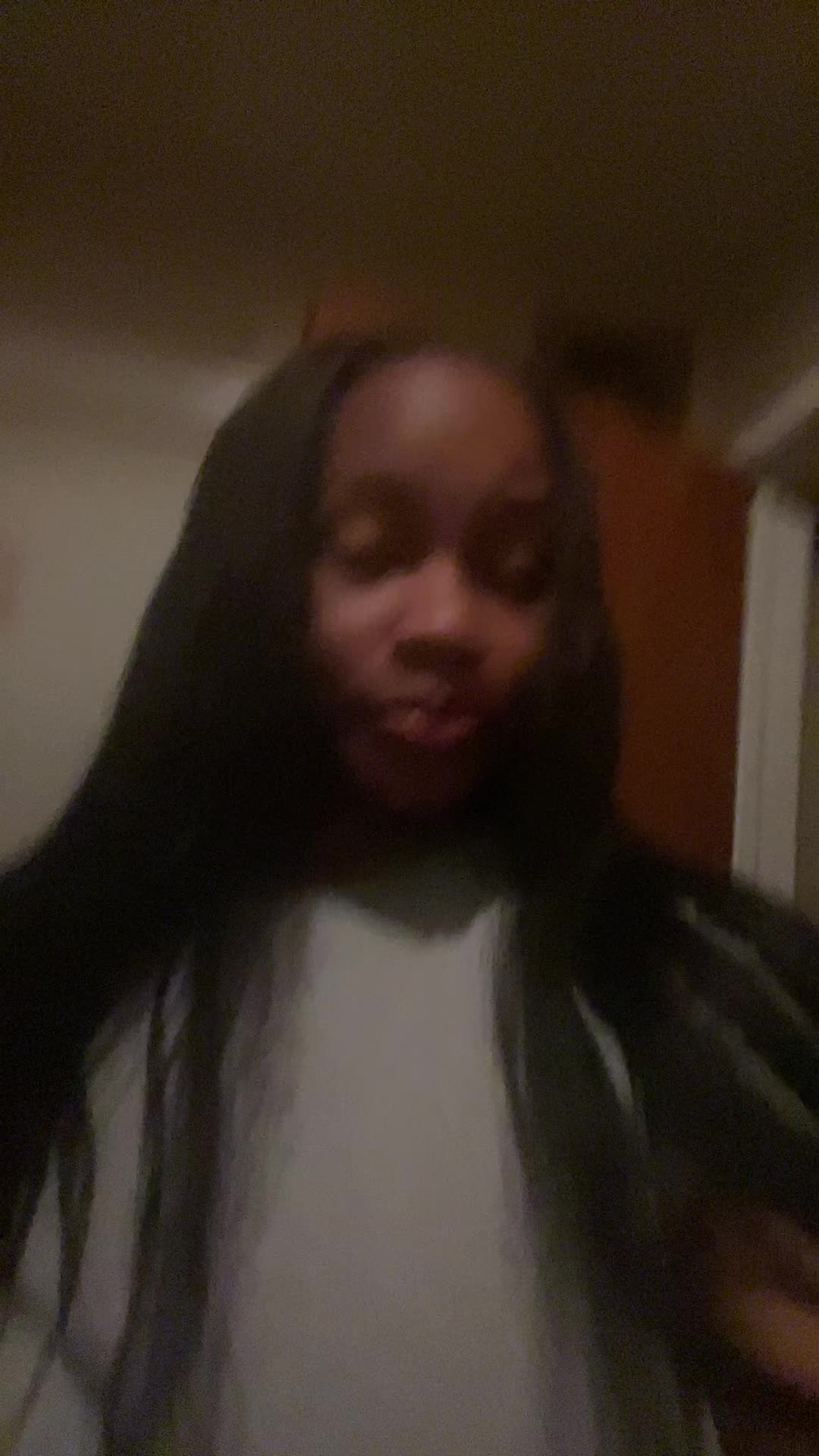 @Tink🖤.