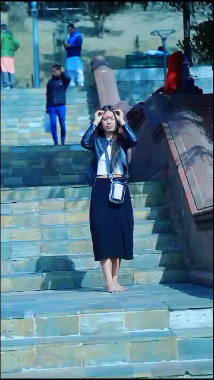 @LAURENIMAYA🇳🇵🇳🇵