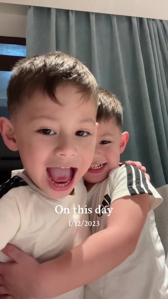 @Charlie & Chino 🇬🇧|🇰🇷|🇵🇭
