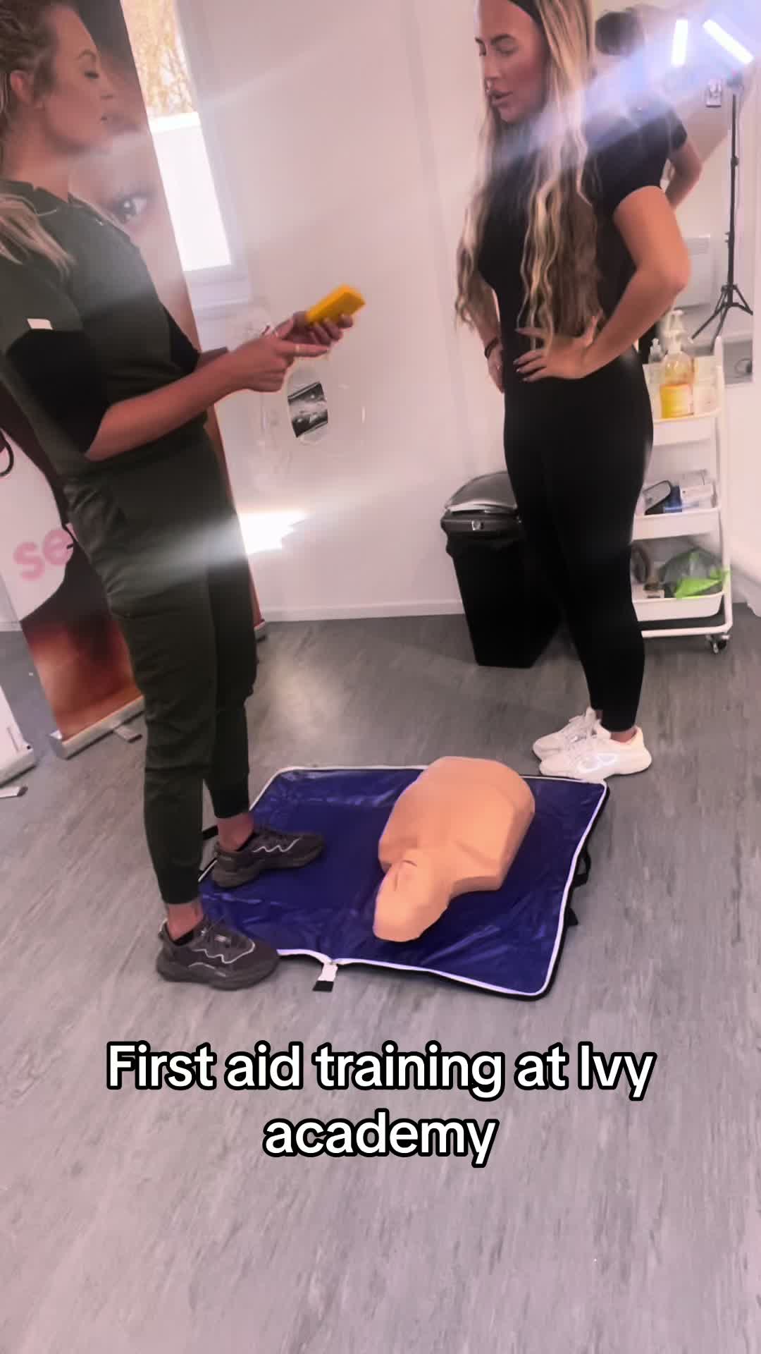 @Ivy Aesthetic Academy