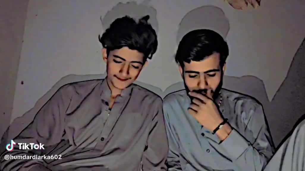 @کنگ نازک 🙌🖤
