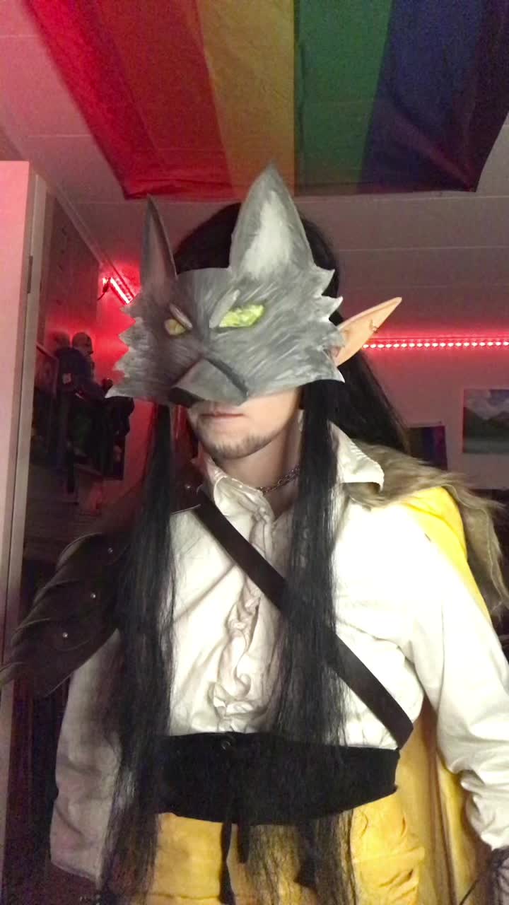 @Emmit the cosplayer