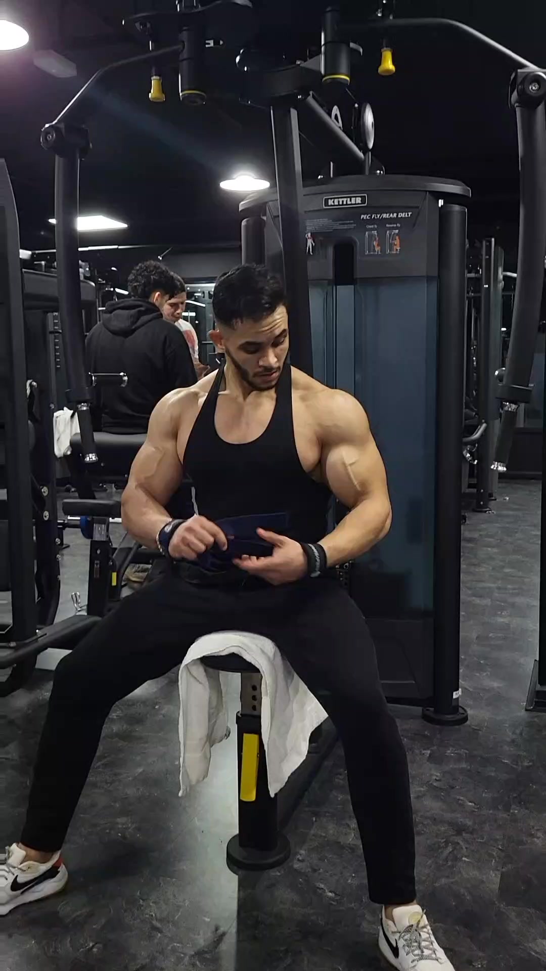 @lefkiradel