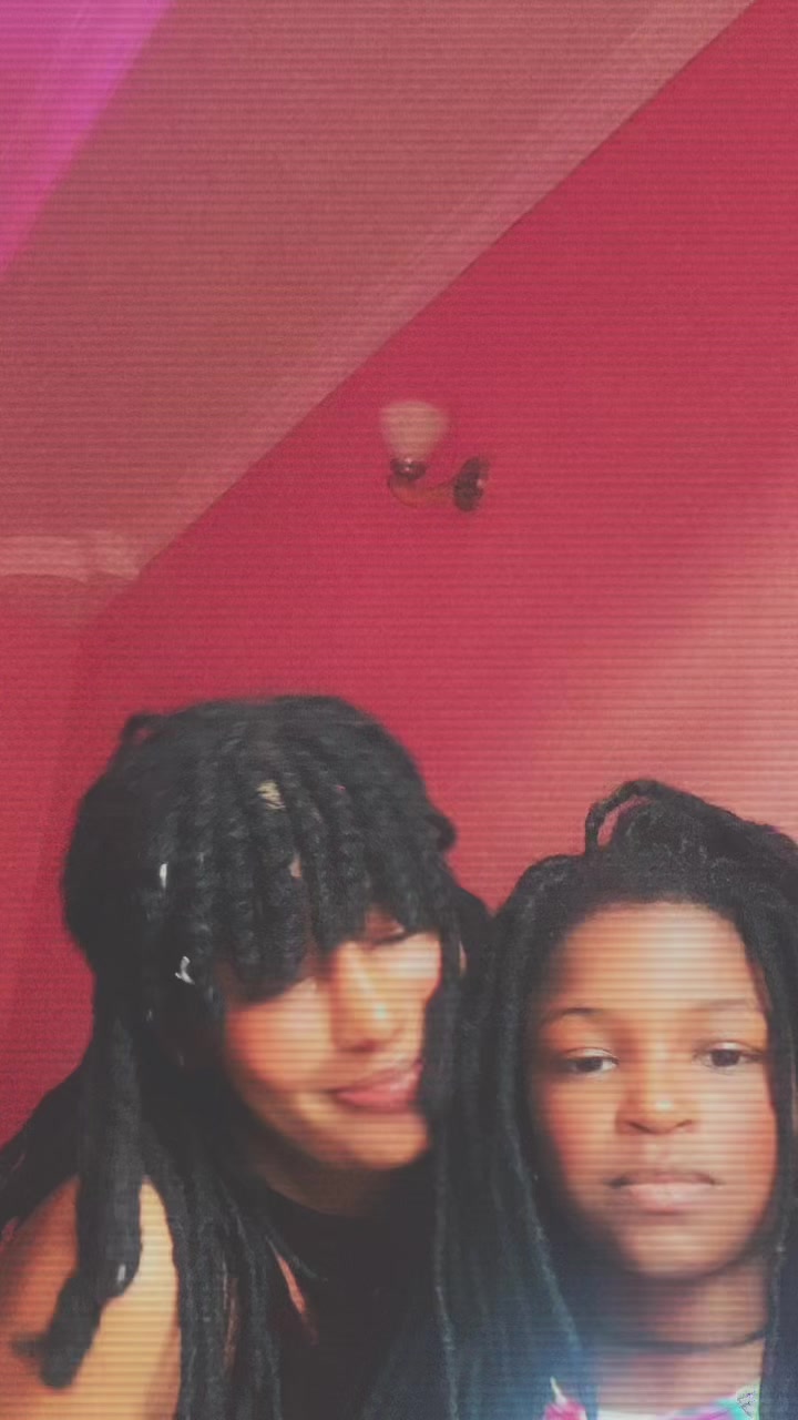 @Cleopatrapoulsen   🧿🪬