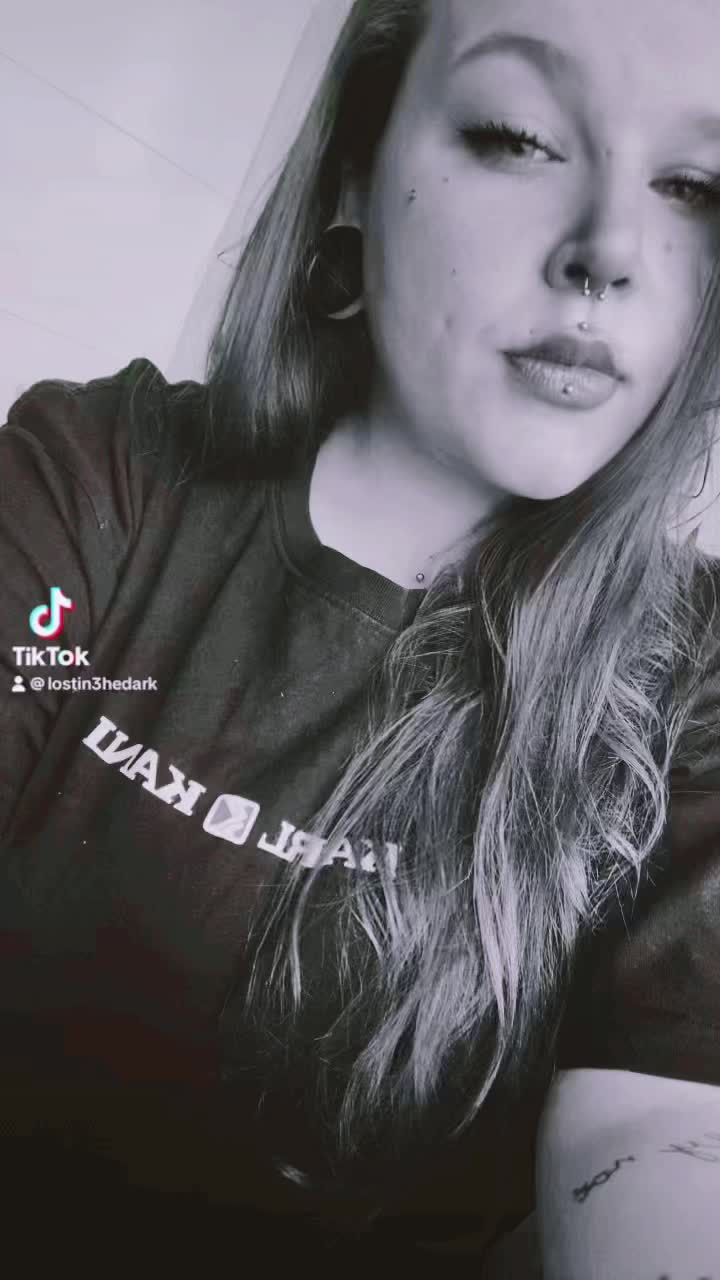 @&bull;Lorenza&bull;🥀✨