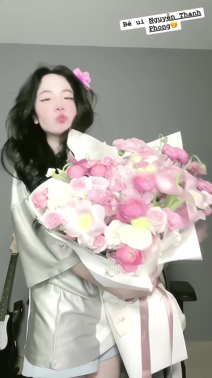 @nini