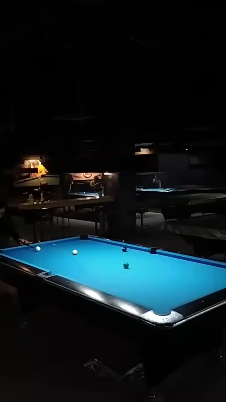 @MCUE - Custom Billiards