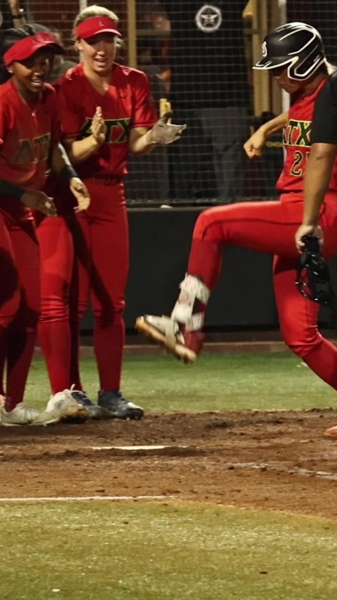 @Women’s Professional Fastpitch