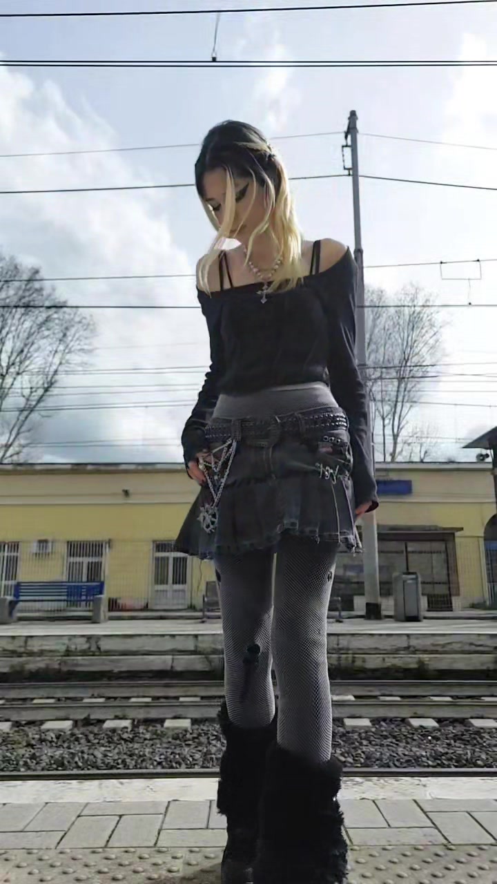 @awfulthings.