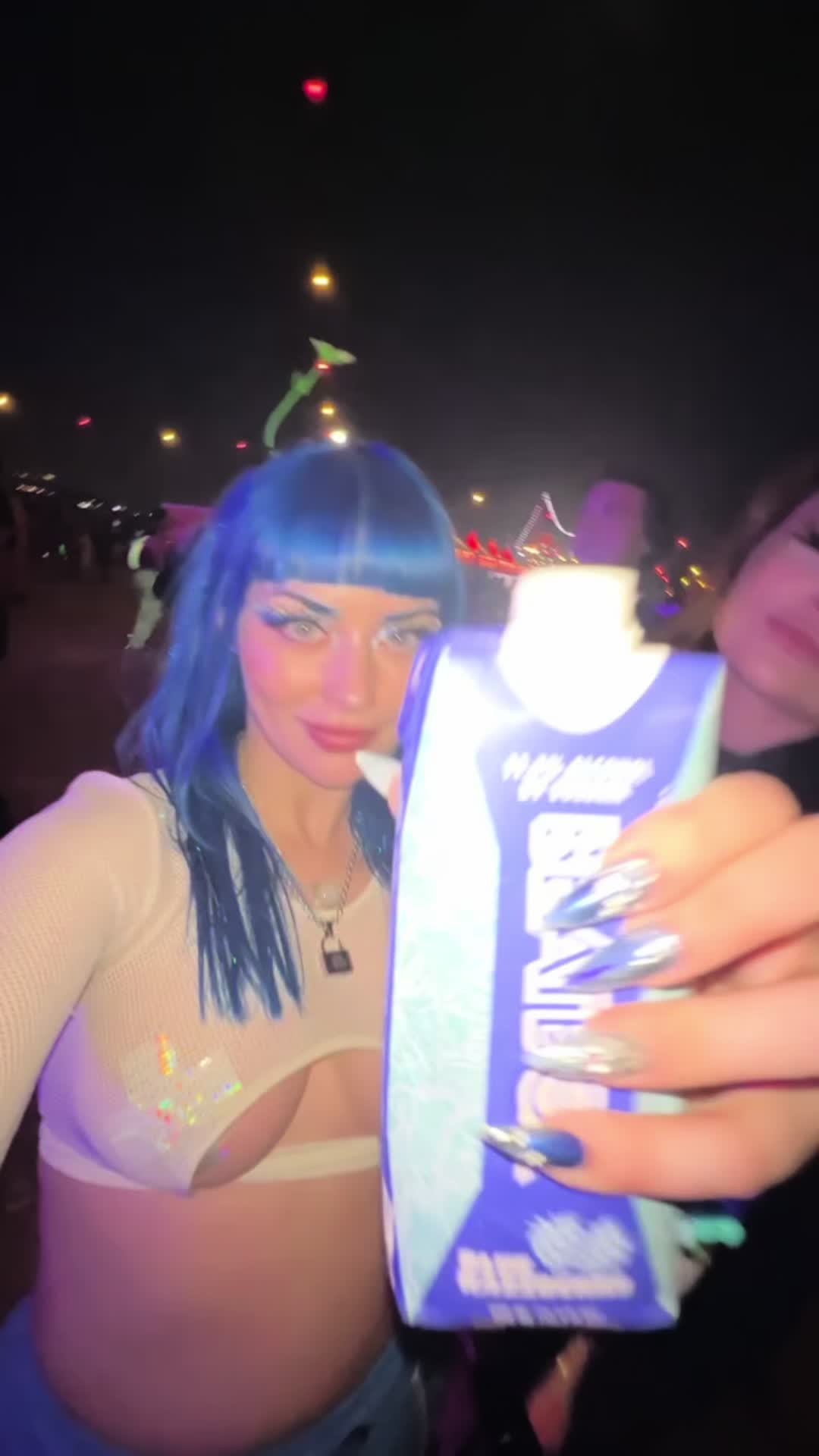 @Jewelz Blu