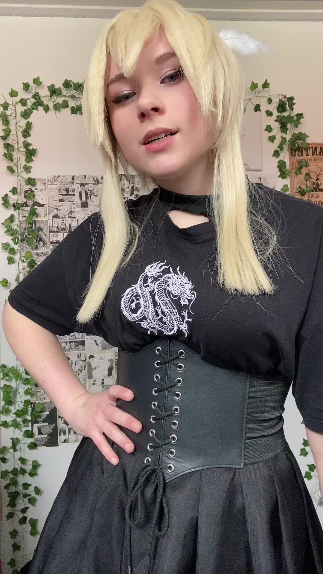@ᗰIKᑌ¸¸.•*¨*•♫♪