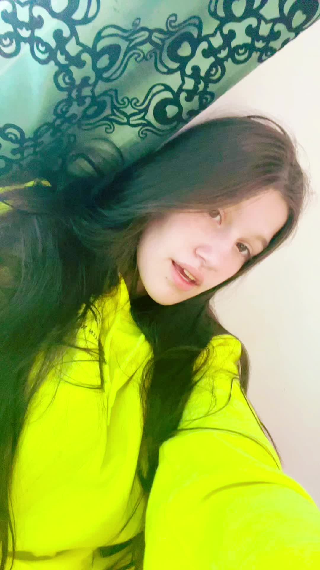 @Khloie 💯🥱