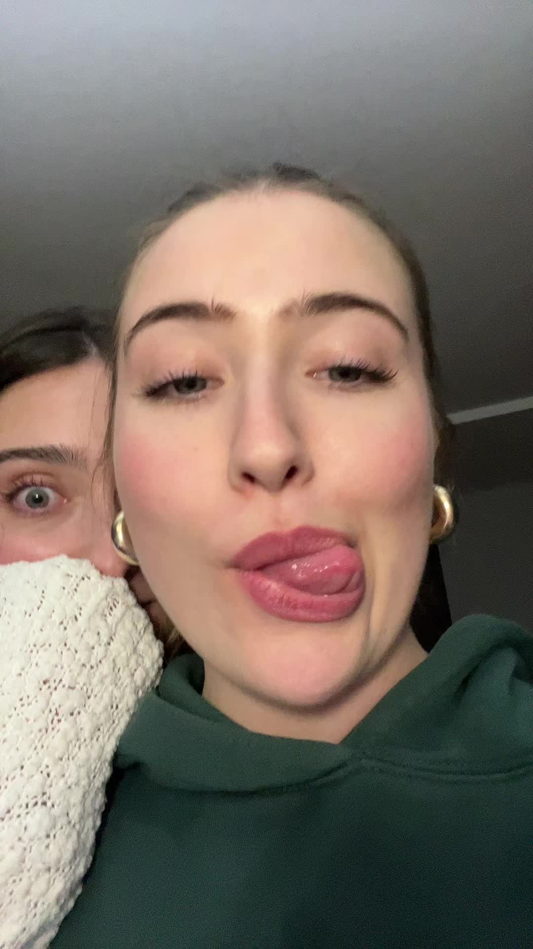 @Inesxu