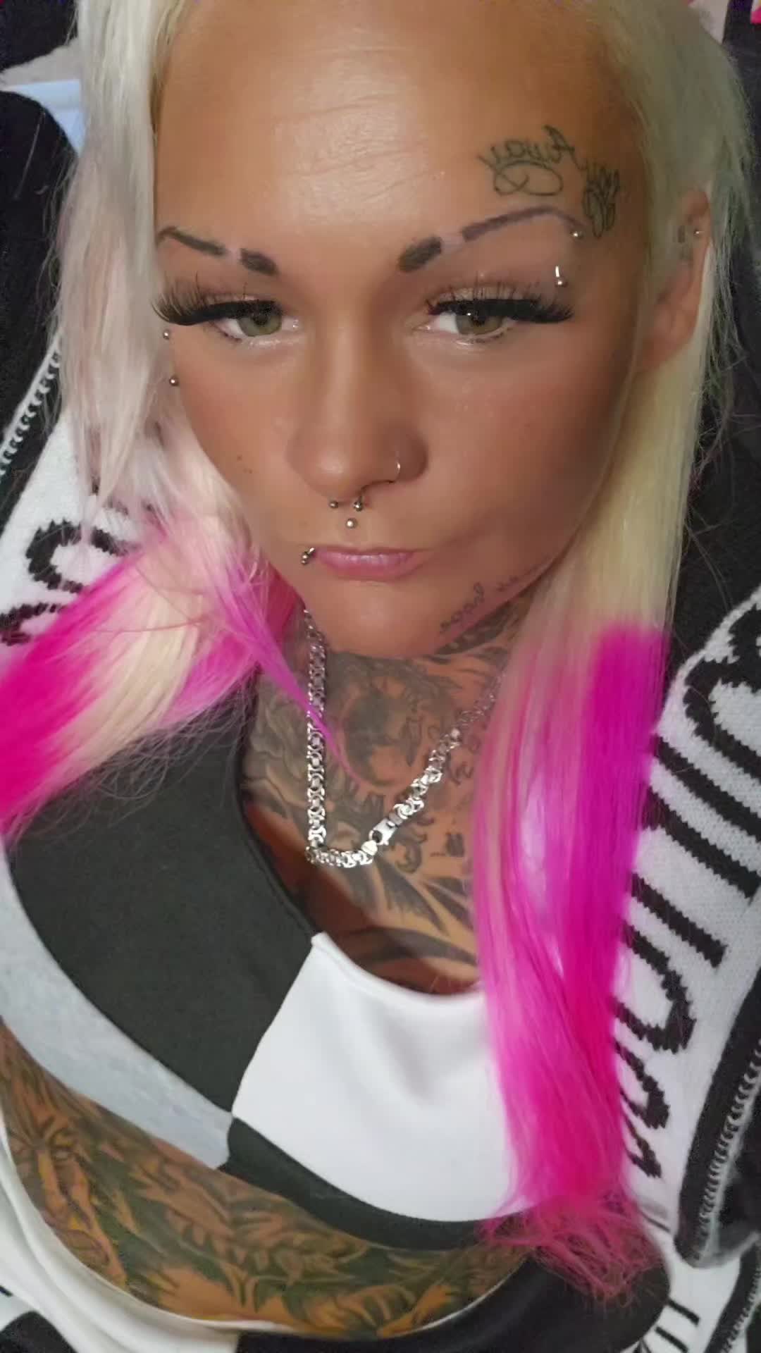 @𝓝𝓲𝓬𝓴𝔂.𝓞𝓯𝓯𝓲𝔃𝓲𝓮𝓵𝓵