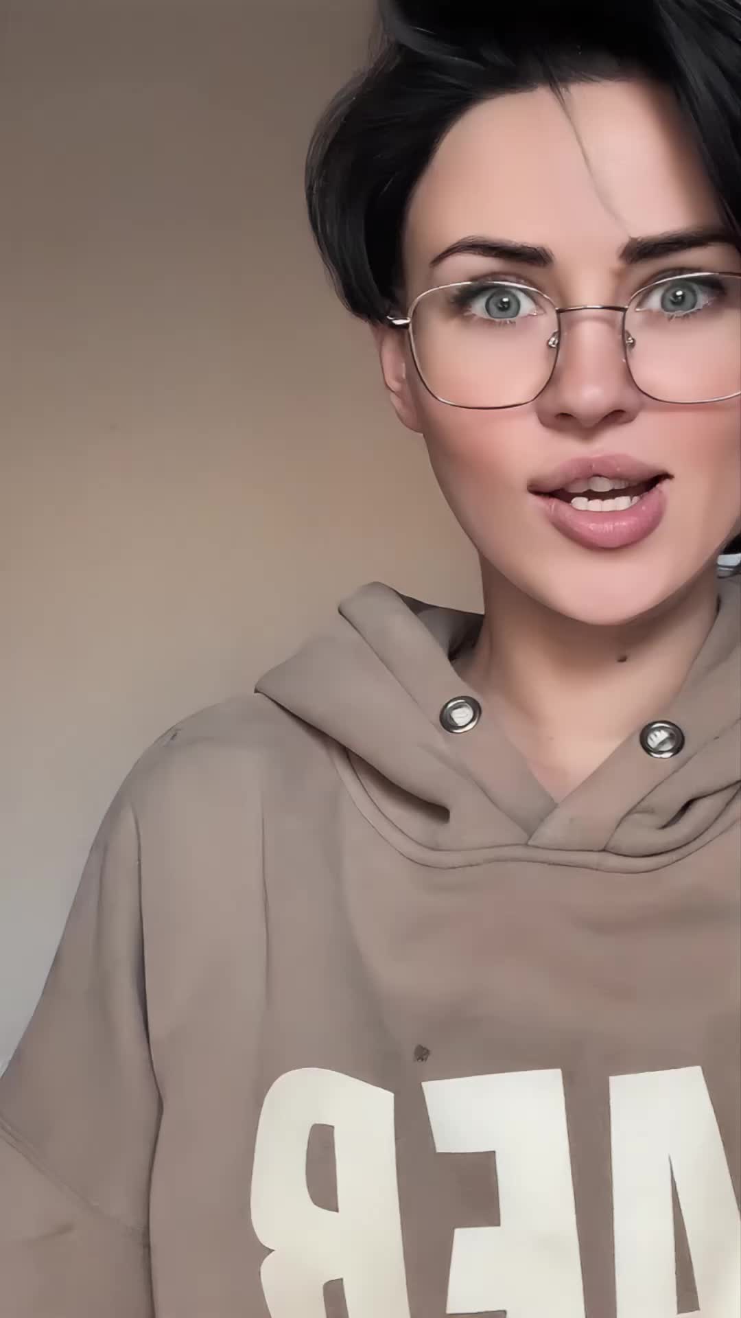 @Круасан🥐