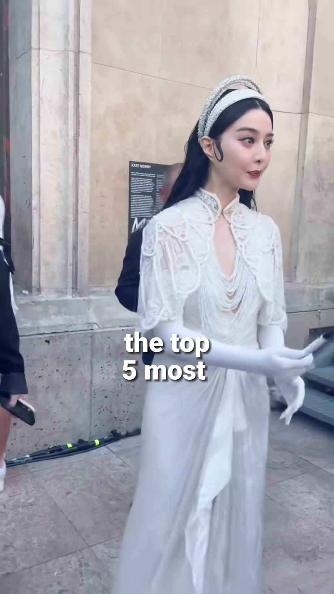 @Celeb.robbie