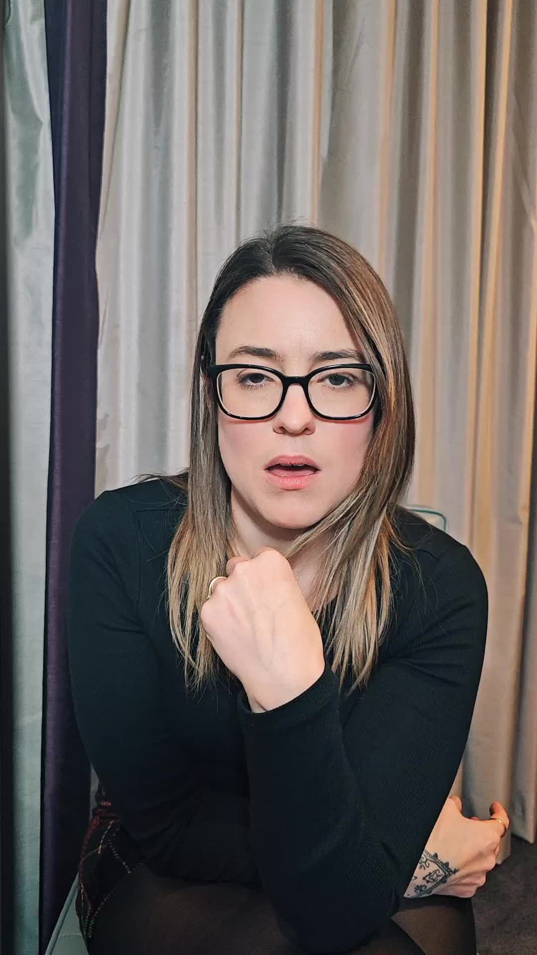 @Innocenthotwifexxx