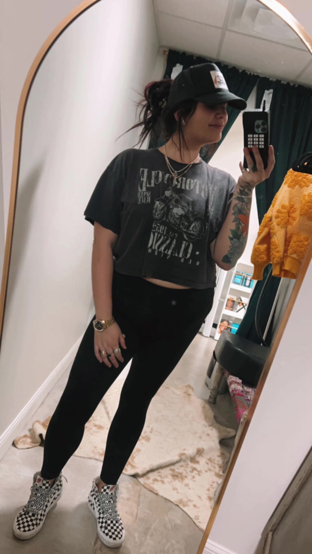 @🖤